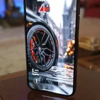 iPhone 12 pro در حد نو با شارژر اورجینال و قاب