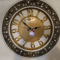 ساعت دیواری