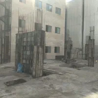 ۲ استادکار و ۲ کارگر ساده