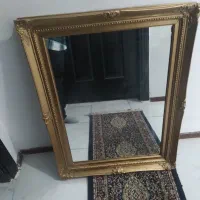 آینه قاب دار طلایی