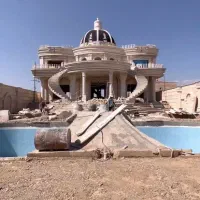 فروش باغ شهری در مجموعه نشاط شیراز|فروش خانه و ویلا|شیراز, بید زرد|دیوار