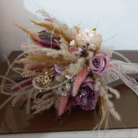 دسته‌گل مصنوعی مناسب عروسی عقد