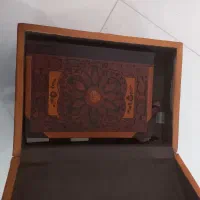 دیوان حافظ|کتاب و مجله ادبی|تهران, میدان میوه و ترهبار مرکزی|دیوار