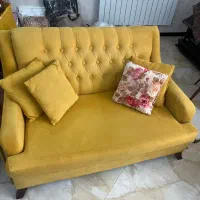 مبل۷ نفره ب همراه میز وسط