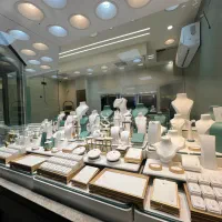 دکور ساز ویترین طلافروشی