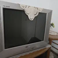 فروش یک دستگاه تلوزیون سامسونگ همراه با میز وضبط