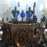 منقل برنجی|کلکسیون اشیاء عتیقه|اصفهان, ارغوانیه|دیوار