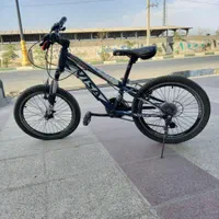 دوچرخه|دوچرخه، اسکیت، اسکوتر|ری, دیلمان|دیوار