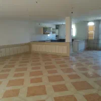 یک باب منزل طبقه اول واقع در اشترجان مساحت ۲۴۰متر