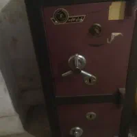 گاوصندوق تمیز