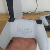 پلی استیشن ۵دیجیتال  به همراه دسته اظافه اصل sony