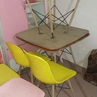 میز رستوران و کافی شاپ و بستنی و سه عدد چهارپایه|میز و صندلی غذاخوری|اردبیل, |دیوار