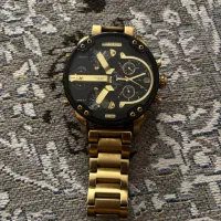 ساعت مچی|ساعت|زرندیه, |دیوار