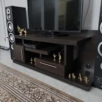 میز تلوزیون خیلی محکم بهترین بدنه چوب درجه یک