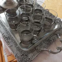 دو دست لیوان پایه دار با سینی و قندان|ظروف سرو و پذیرایی|کرج, عظیمیه|دیوار