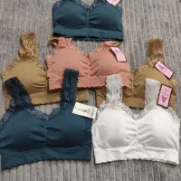 نیم تنه آنا|لباس|بیرجند, |دیوار