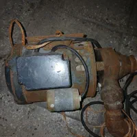 پمپ اب قدیمی اصل