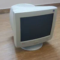 مانیتور ال جی LG ۱۷ اینچ سالم