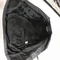 کاپشن چرم زنانه|لباس|قم, مسجد امام حسن|دیوار