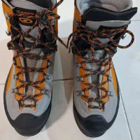 کفش کوهنوردی اورجینال اسکارپا سایز ۴۳