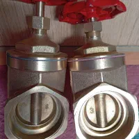 برنجی ۲عدد|مصالح و تجهیزات ساختمان|فلاورجان, |دیوار