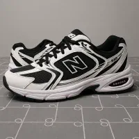 کفش نیوبالانس