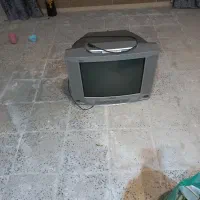 تلویزیون کارکرده وتمیز