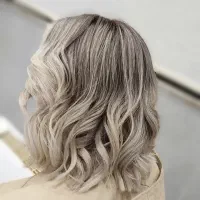 در5 جلسه آرایشگر شو و پشتیبانی یکساله داشته باش