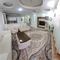 مبلمان ۷ نفره همراه با دو عدد عسلی  و میز وسط|مبلمان خانگی و میز عسلی|اهواز, کوی باهنر|دیوار