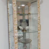 ساعت ایستاده و بوفه
