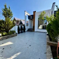 مدرن ۱۷۰متری بهمراه جکوزی با متد ساخت بروز