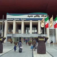 فروشنده و پروموتر همراه با آموزش