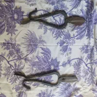 دو عدد قیچی صنعتی