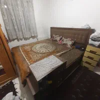 تخت دونفره در حد نو چوب گردو