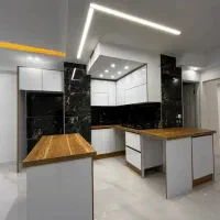 ۵۲ متر / غرق در نور / طبقه دوم