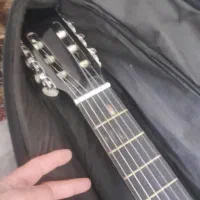 گیتار .|گیتار، بیس، امپلیفایر|آبدانان, |دیوار