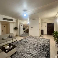 آپارتمان 86 متری اول فاز 6 شمال ( مالک پول لازم )