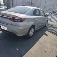 تارا آذر 1404 تیتانیوم