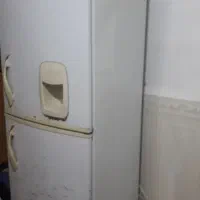 یخچال تمیز سالم.