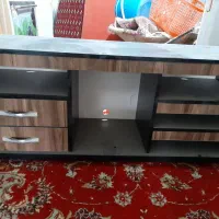 میز تلویزیون در حد نو