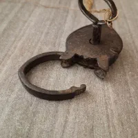 قفل عتیقه|کلکسیون اشیاء عتیقه|تهران, زرکش|دیوار