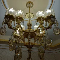 لوستر ۴شاخه کریستالی رنگ طلایی|لوستر و چراغ آویز|رشت, کوی مهر|دیوار