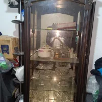بوفه قهوای بزرگ