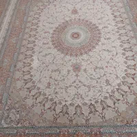 فرش نگین ۷۰۰ شانه ۱۲ متری