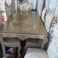 میز ناهار خوری در حد نو
