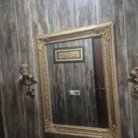 آیینه ۶۰ در ۸۰ بهمراه دو عدد دیوار کوب طلایی|آینه|مشهد, الهیه|دیوار