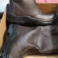 فروش کفش کار ساق دار سایز ۴۲|کیف، کفش، کمربند|شاهینشهر, طالقانی|دیوار