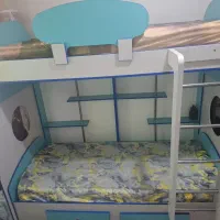 تخت دو طبقه