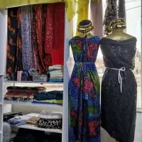 به علت جمع کردن مغازه