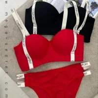 سوتین و لباس خواب